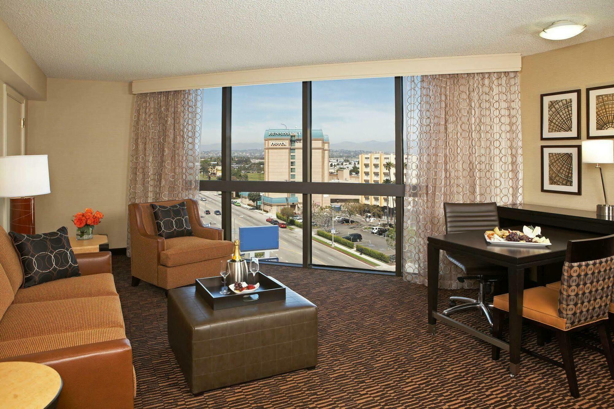 Embassy Suites Los Angeles - International Airport/North Szoba fotó